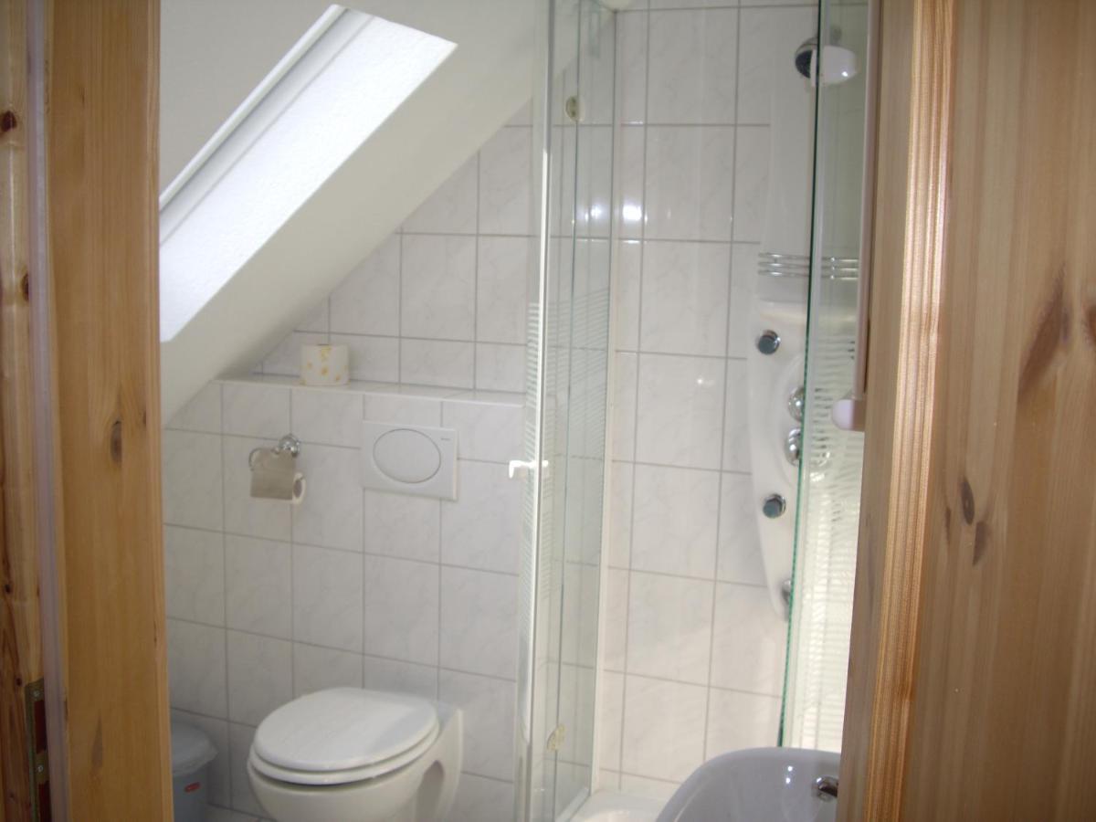 Landgasthof Zur Linde Munchhausen Екстер'єр фото